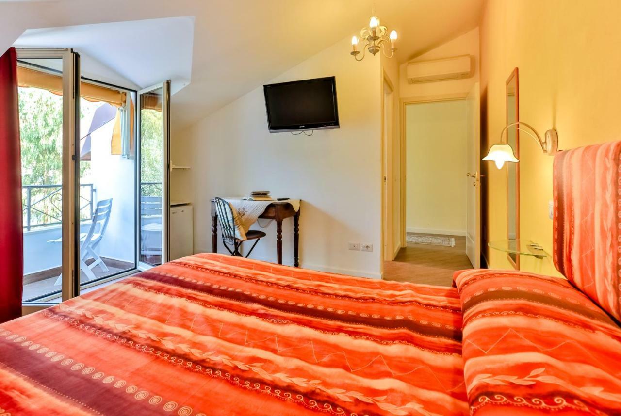Ca De Rossana Bed&Breakfast Sanremo Exteriör bild