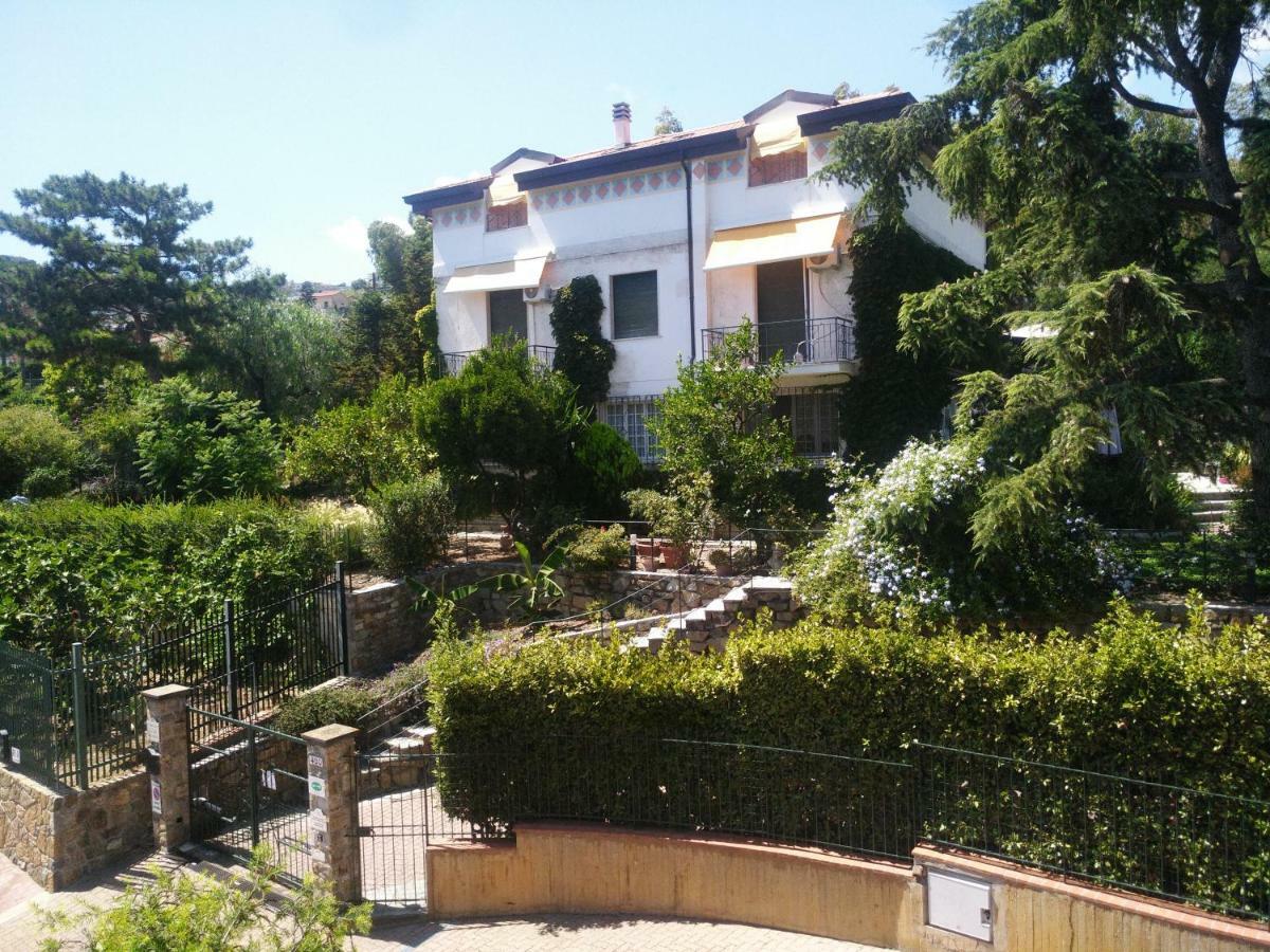 Ca De Rossana Bed&Breakfast Sanremo Exteriör bild